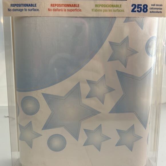 Roommates Peel and Stick Wall Decals Celestial Glow In the Dark Stars NWT - Picture 4 of 7